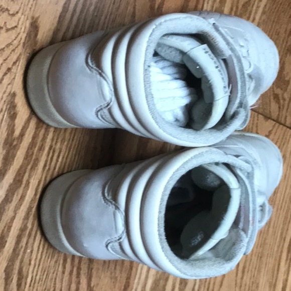 Reebok Freestyle Hi Top shoes - Picture 3 of 6